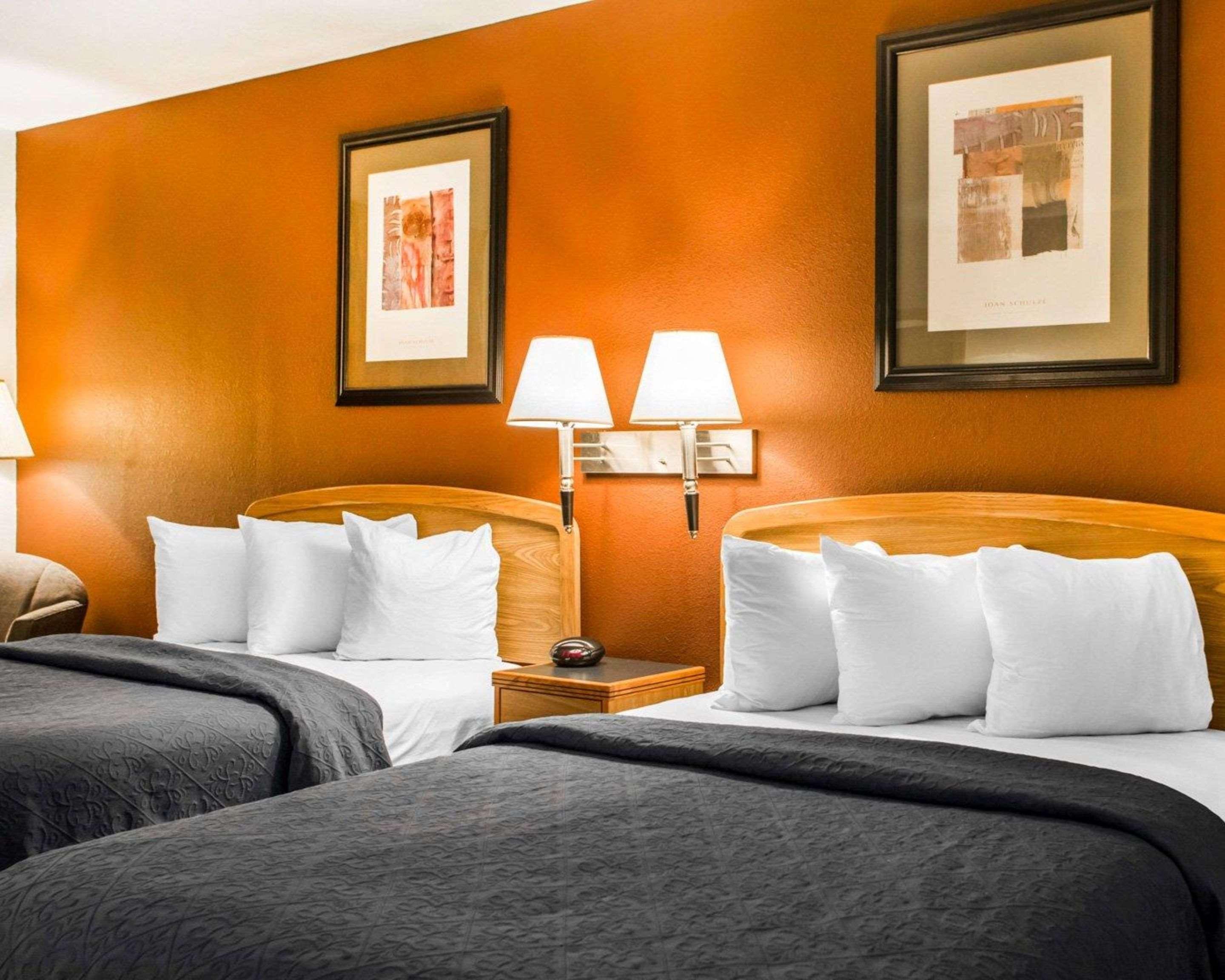 Quality Inn & Suites South-Obetz Zewnętrze zdjęcie