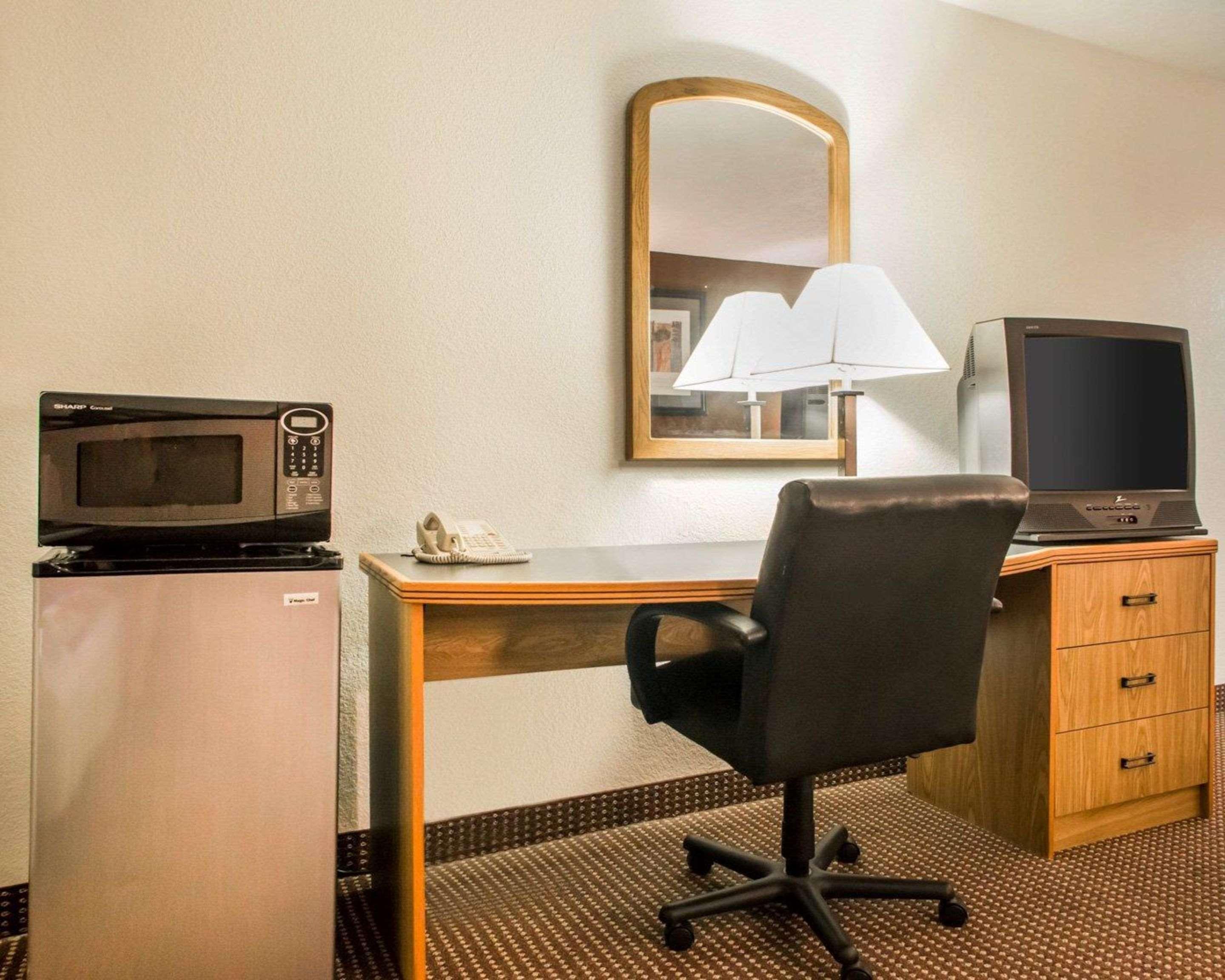 Quality Inn & Suites South-Obetz Zewnętrze zdjęcie