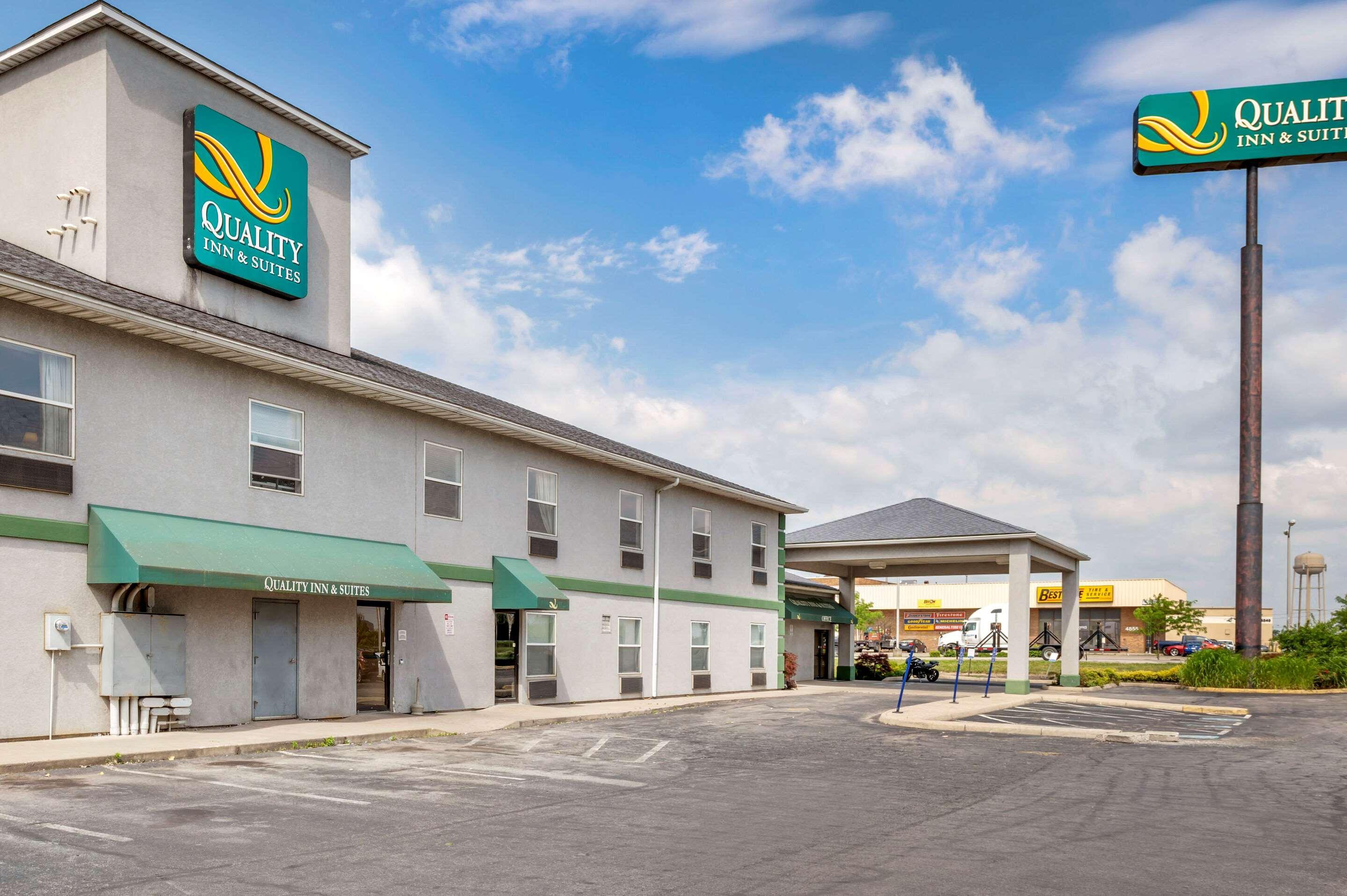 Quality Inn & Suites South-Obetz Zewnętrze zdjęcie