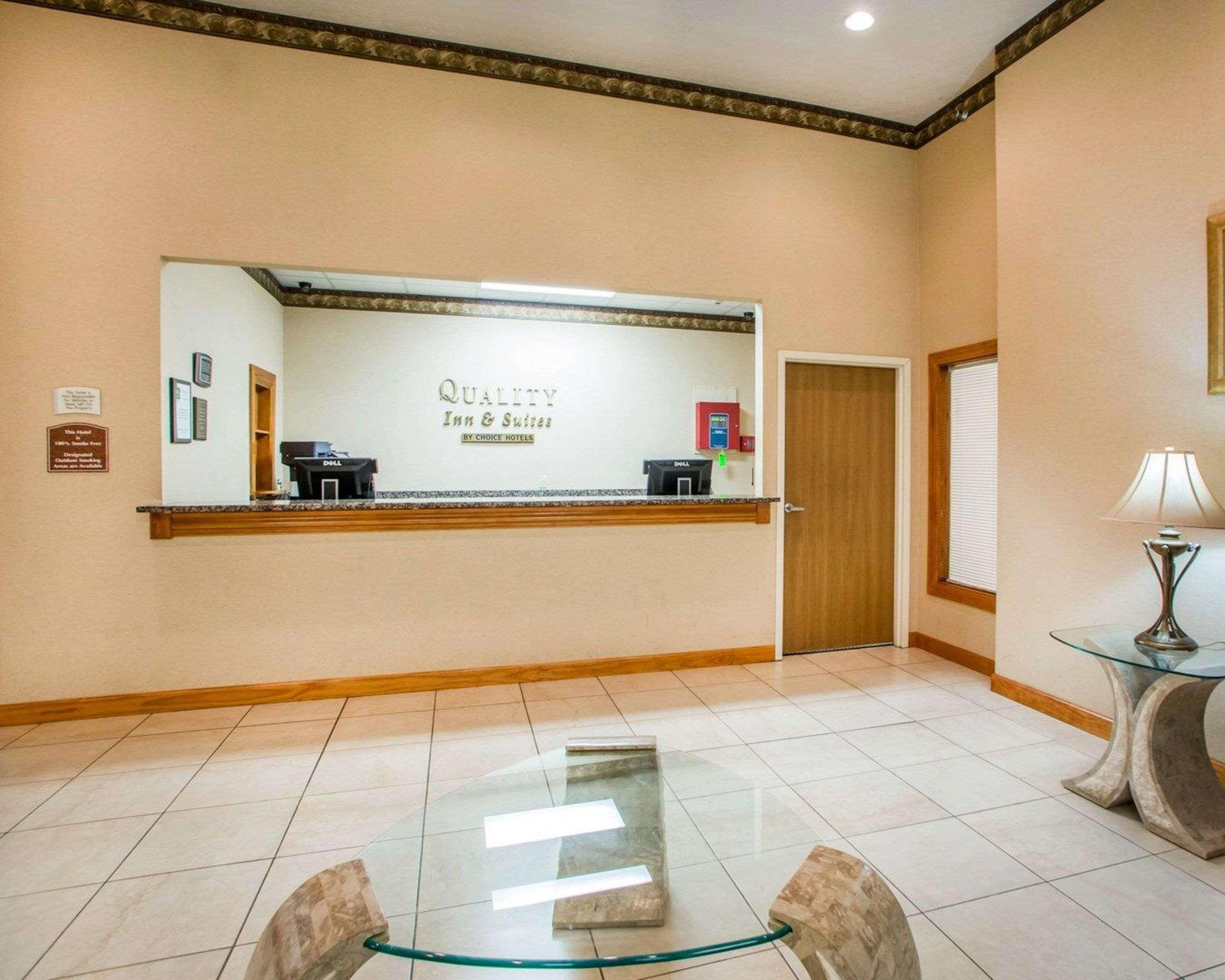 Quality Inn & Suites South-Obetz Zewnętrze zdjęcie