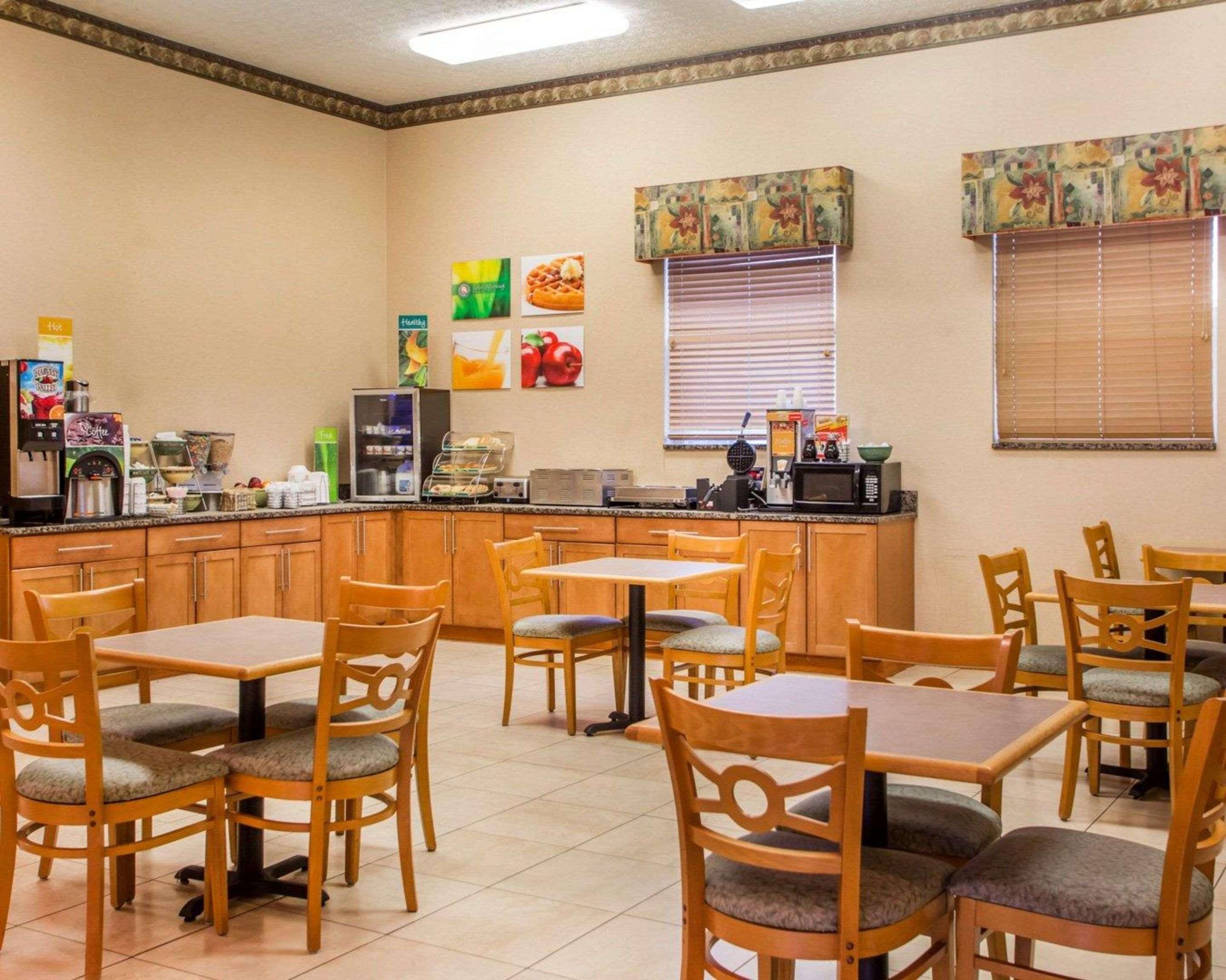 Quality Inn & Suites South-Obetz Zewnętrze zdjęcie