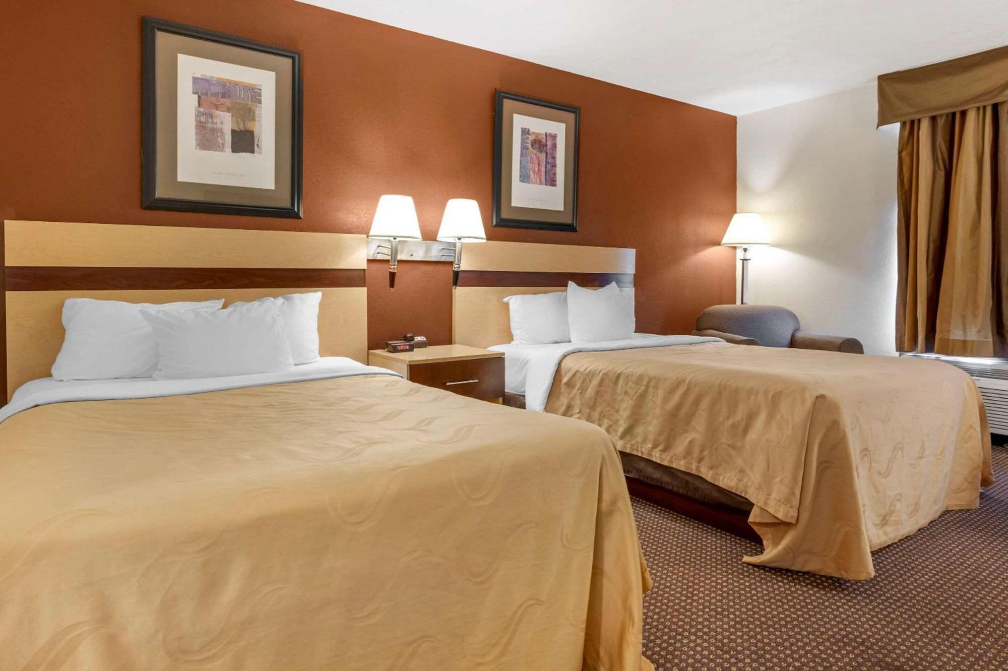 Quality Inn & Suites South-Obetz Zewnętrze zdjęcie