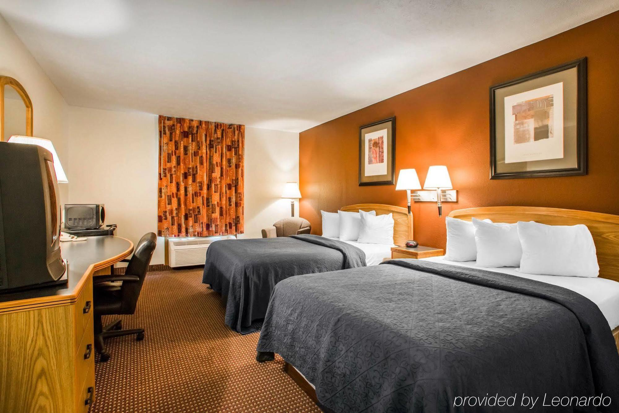 Quality Inn & Suites South-Obetz Zewnętrze zdjęcie